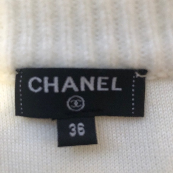 SOLD !!!Chanel CC jacket sweater size 36fr or 4-6us , Preowned 100% authentic!!! - Picture 11 of 11